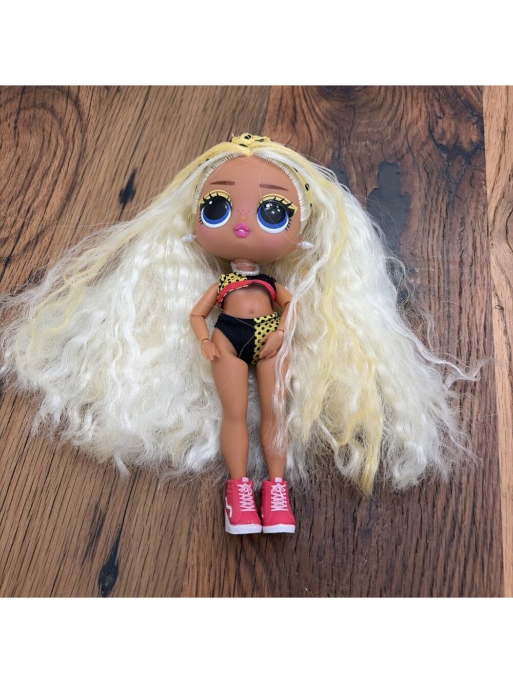 L.O.L. Plastic Doll Girl Blonde Hair 7 inch